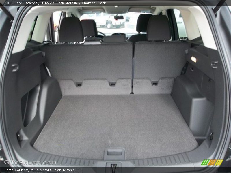 Tuxedo Black Metallic / Charcoal Black 2013 Ford Escape S