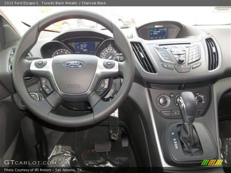 Tuxedo Black Metallic / Charcoal Black 2013 Ford Escape S