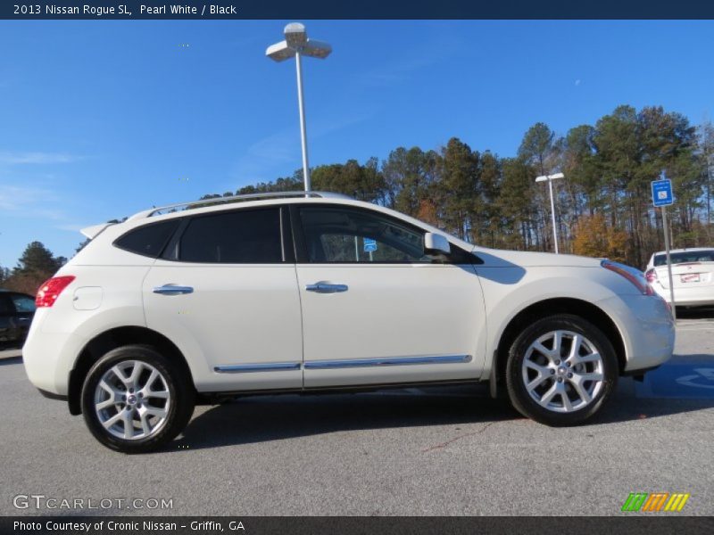 Pearl White / Black 2013 Nissan Rogue SL