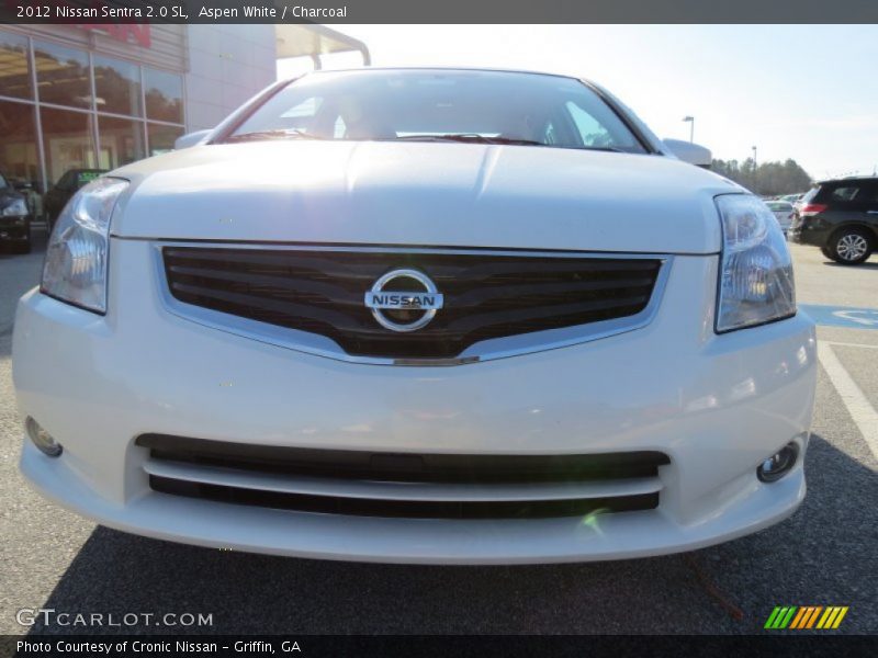 Aspen White / Charcoal 2012 Nissan Sentra 2.0 SL