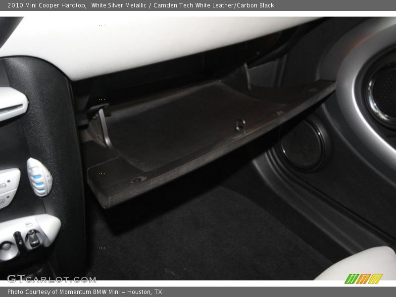 White Silver Metallic / Camden Tech White Leather/Carbon Black 2010 Mini Cooper Hardtop