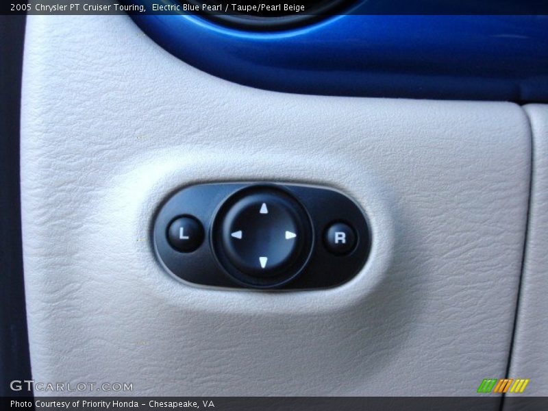 Controls of 2005 PT Cruiser Touring