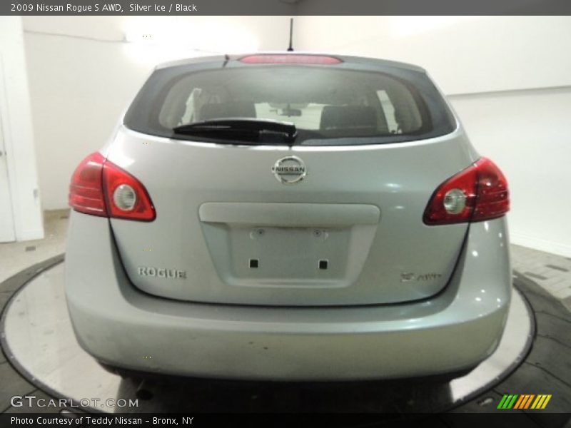 Silver Ice / Black 2009 Nissan Rogue S AWD