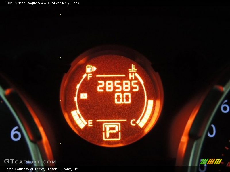 Silver Ice / Black 2009 Nissan Rogue S AWD