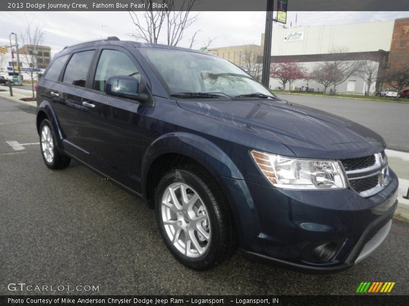 Front 3/4 View of 2013 Journey Crew