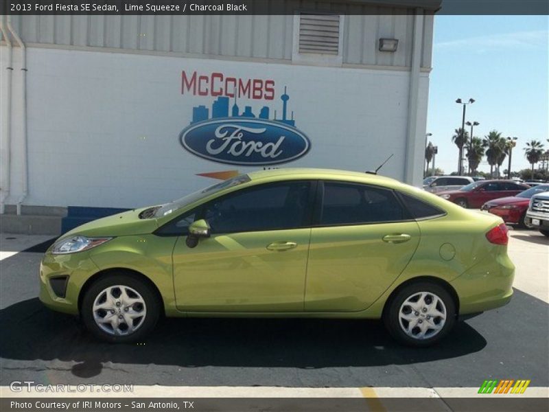 Lime Squeeze / Charcoal Black 2013 Ford Fiesta SE Sedan