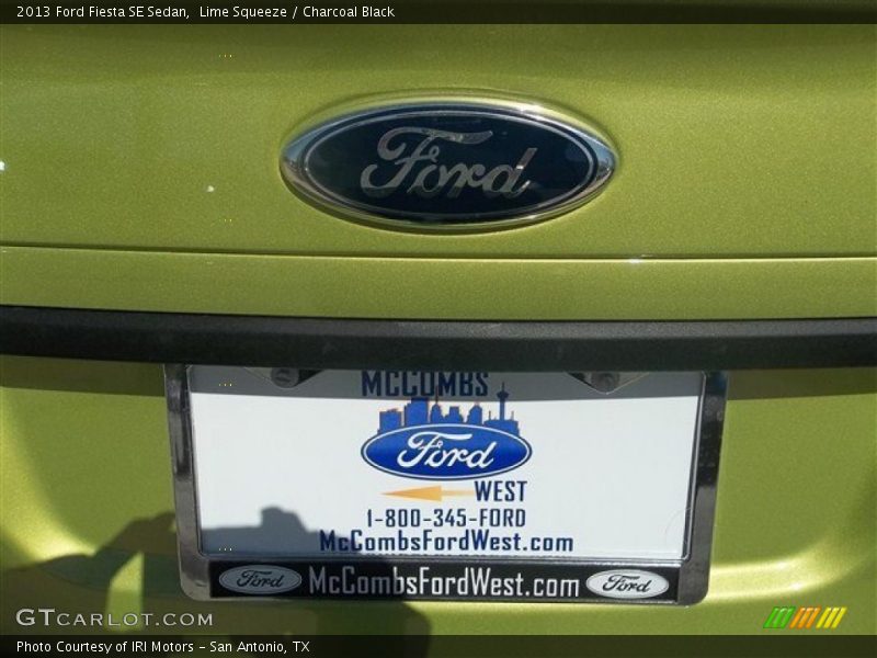Lime Squeeze / Charcoal Black 2013 Ford Fiesta SE Sedan
