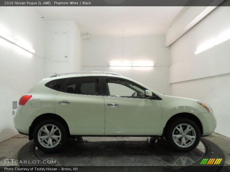 Phantom White / Black 2010 Nissan Rogue SL AWD