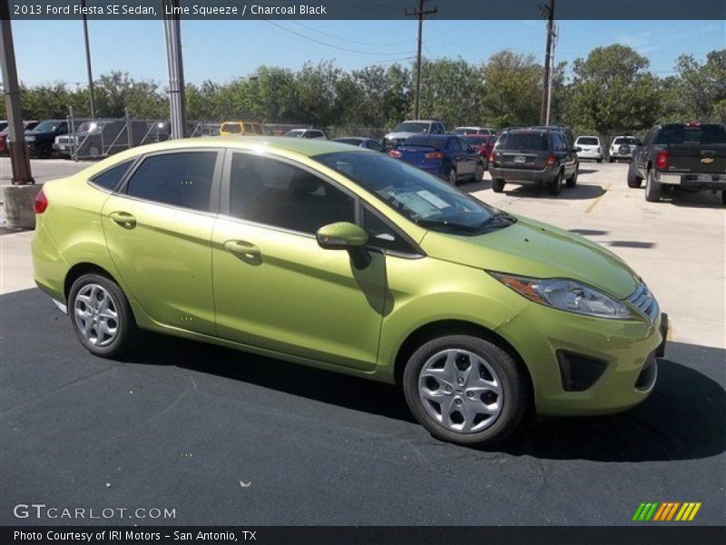 Lime Squeeze / Charcoal Black 2013 Ford Fiesta SE Sedan