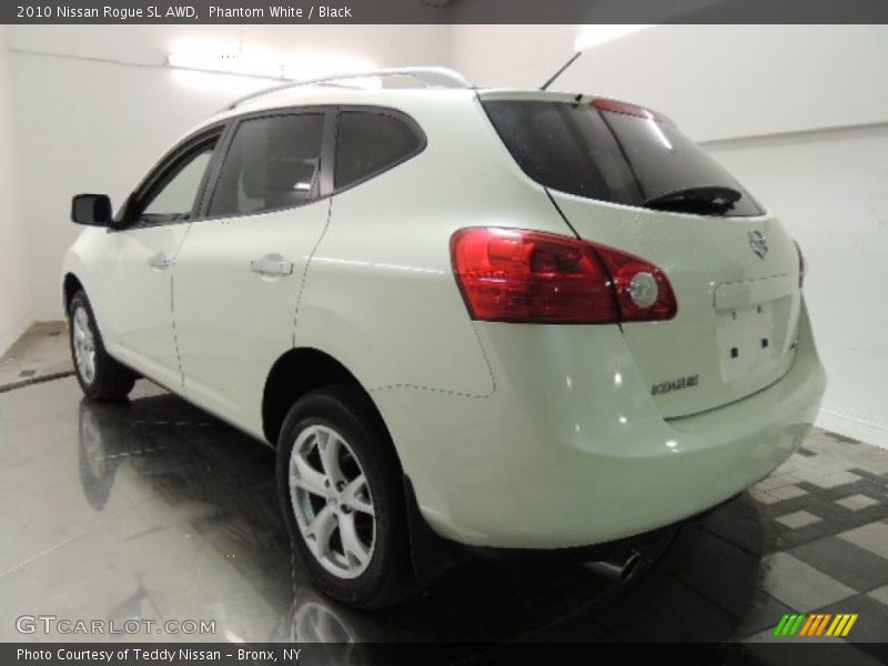Phantom White / Black 2010 Nissan Rogue SL AWD