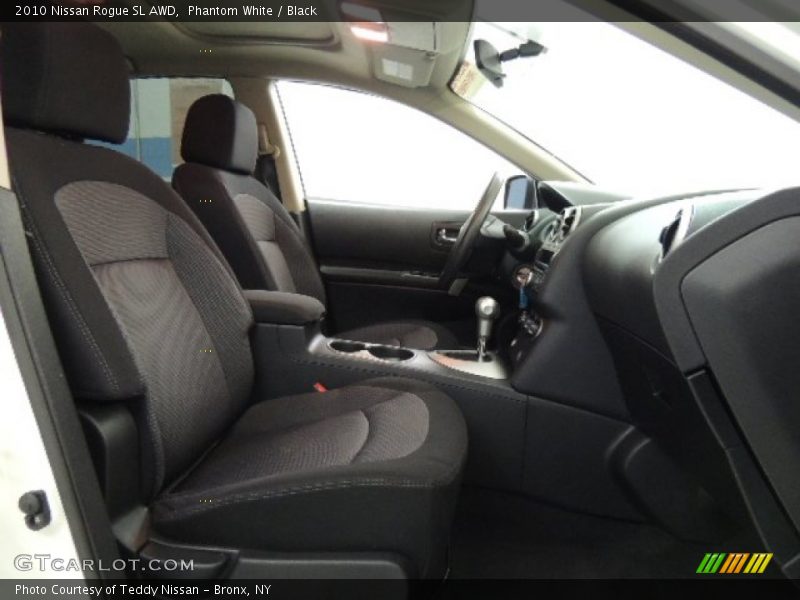 Phantom White / Black 2010 Nissan Rogue SL AWD