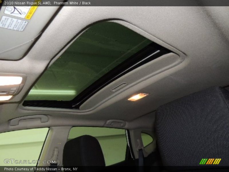 Phantom White / Black 2010 Nissan Rogue SL AWD