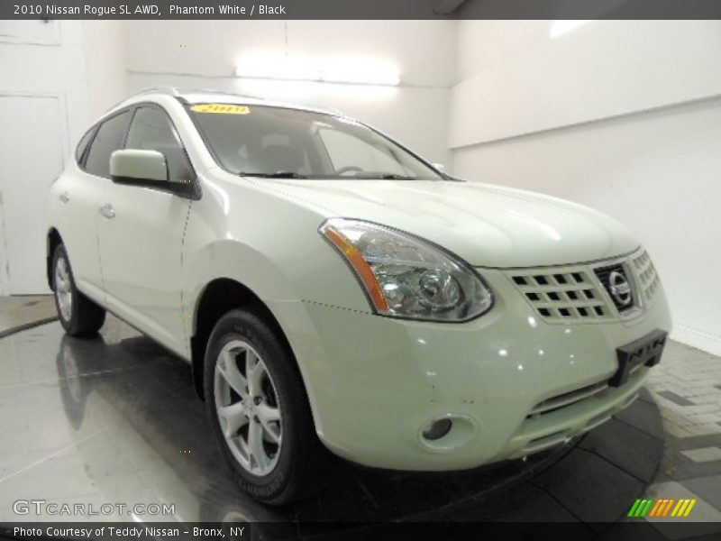 Phantom White / Black 2010 Nissan Rogue SL AWD