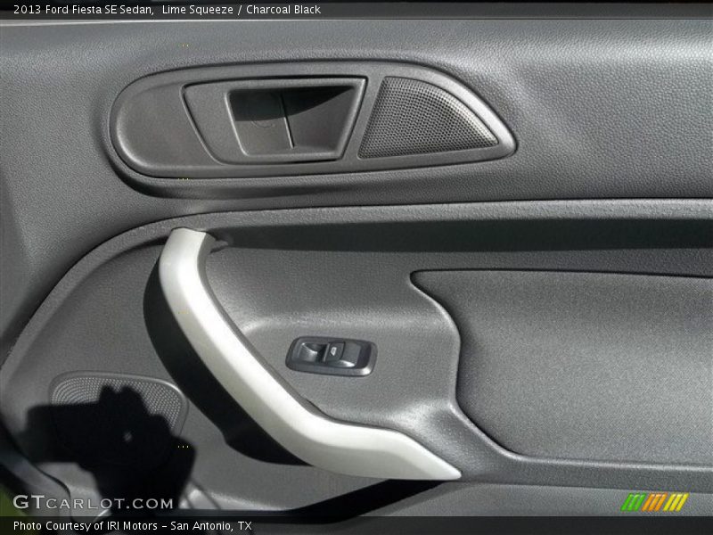 Lime Squeeze / Charcoal Black 2013 Ford Fiesta SE Sedan
