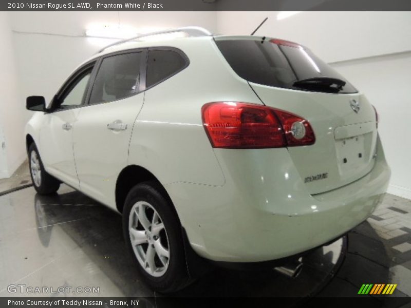 Phantom White / Black 2010 Nissan Rogue SL AWD