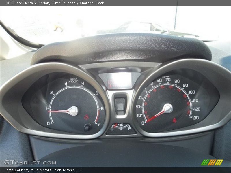Lime Squeeze / Charcoal Black 2013 Ford Fiesta SE Sedan