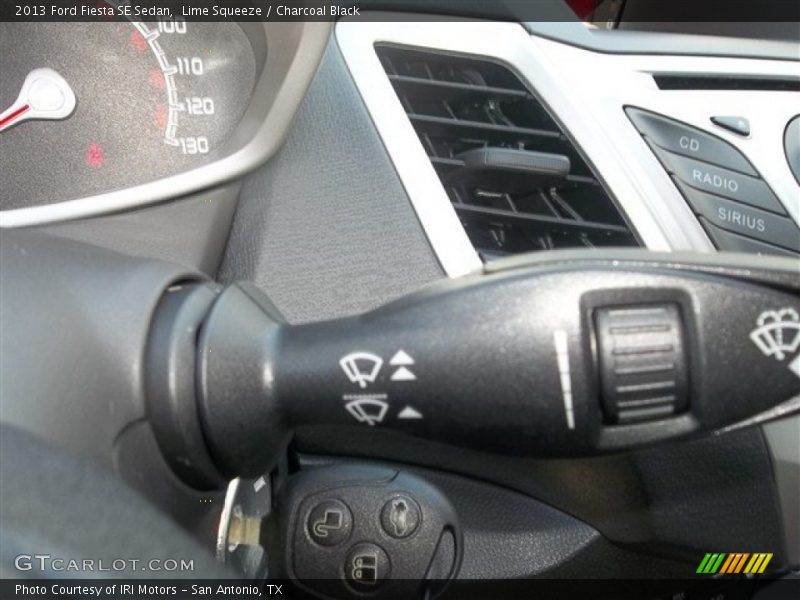 Lime Squeeze / Charcoal Black 2013 Ford Fiesta SE Sedan