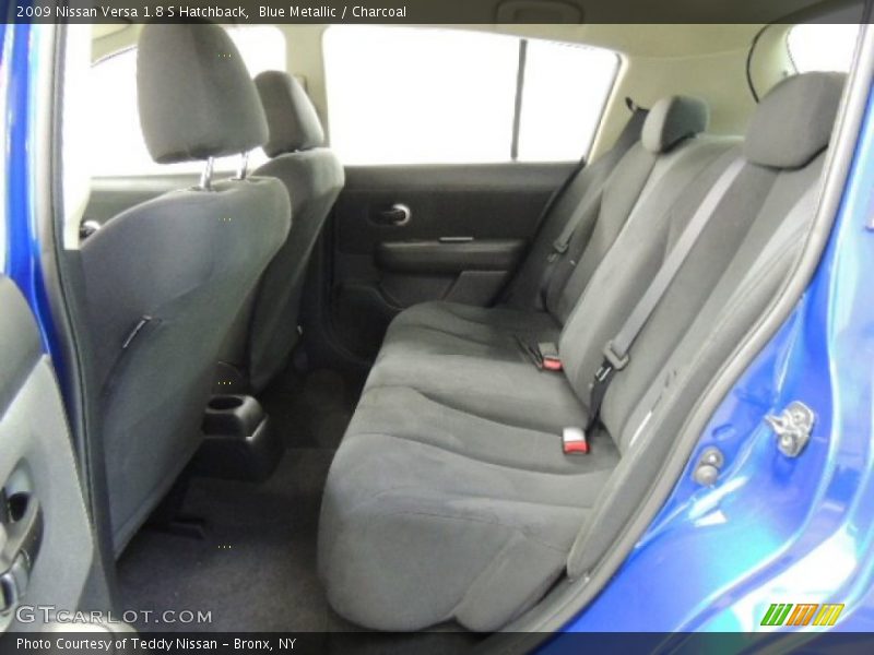 Blue Metallic / Charcoal 2009 Nissan Versa 1.8 S Hatchback