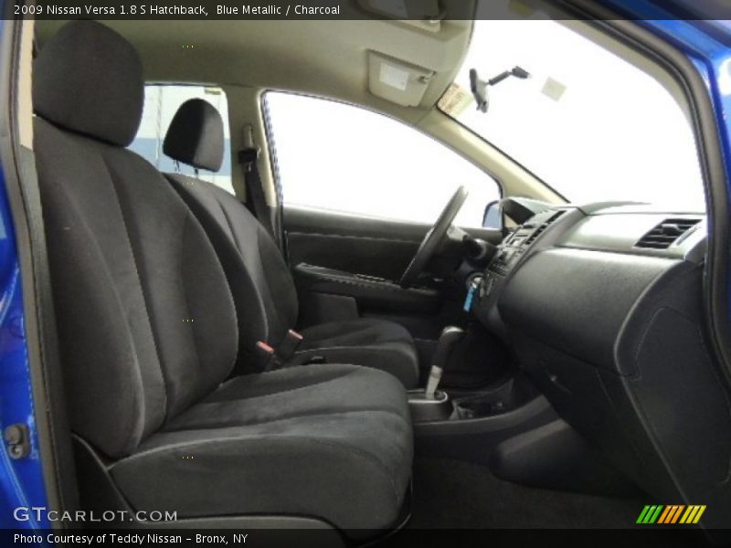 Blue Metallic / Charcoal 2009 Nissan Versa 1.8 S Hatchback