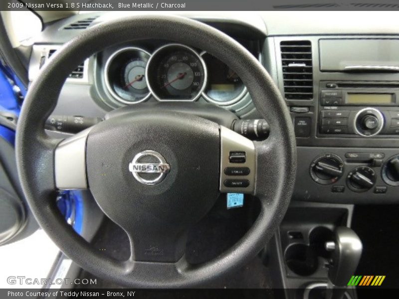 Blue Metallic / Charcoal 2009 Nissan Versa 1.8 S Hatchback