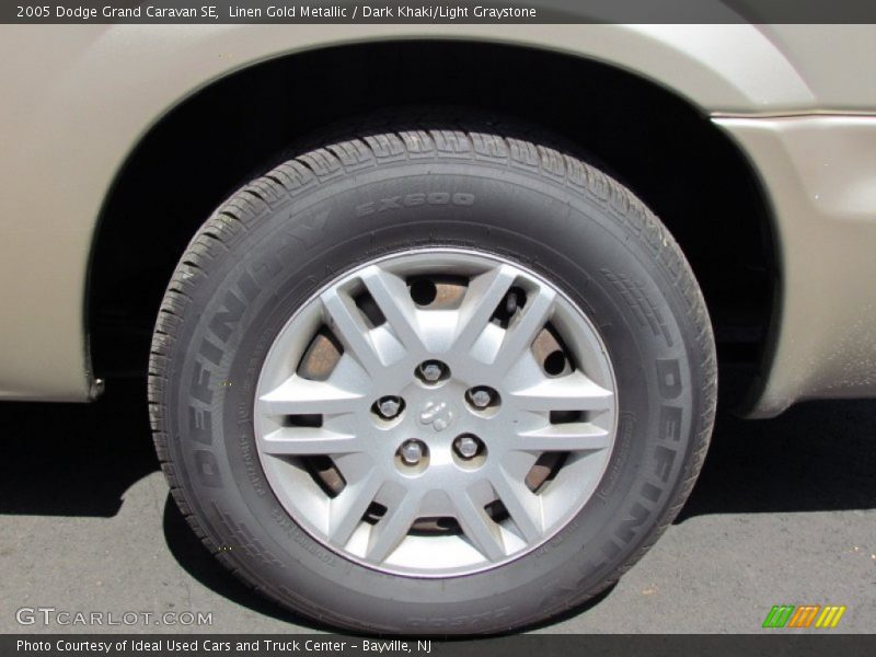 Linen Gold Metallic / Dark Khaki/Light Graystone 2005 Dodge Grand Caravan SE