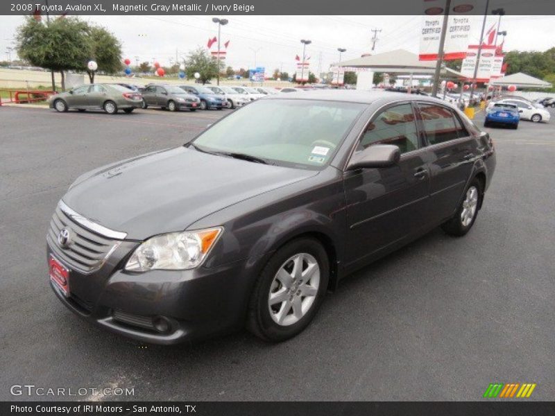 Magnetic Gray Metallic / Ivory Beige 2008 Toyota Avalon XL