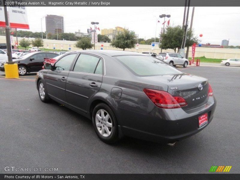 Magnetic Gray Metallic / Ivory Beige 2008 Toyota Avalon XL