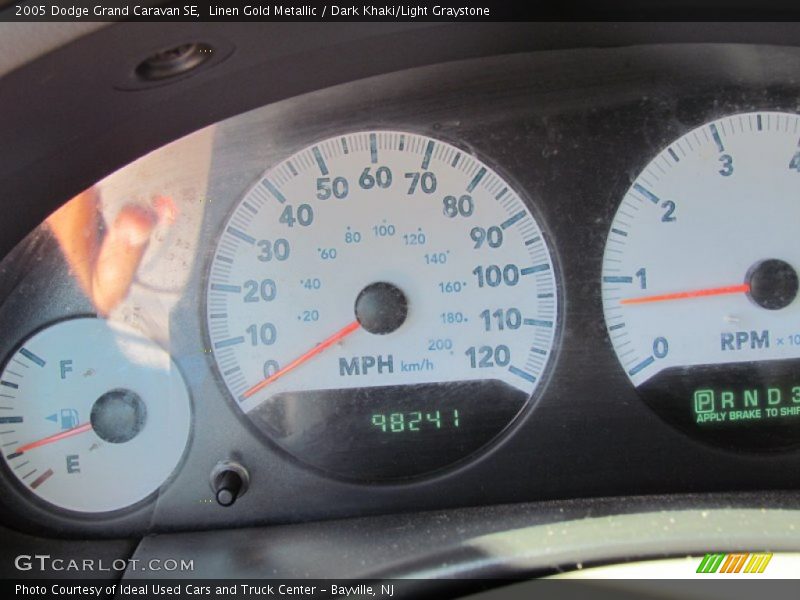 Linen Gold Metallic / Dark Khaki/Light Graystone 2005 Dodge Grand Caravan SE