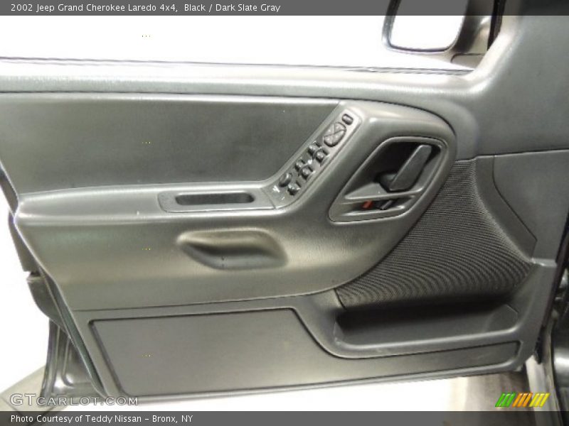 Black / Dark Slate Gray 2002 Jeep Grand Cherokee Laredo 4x4