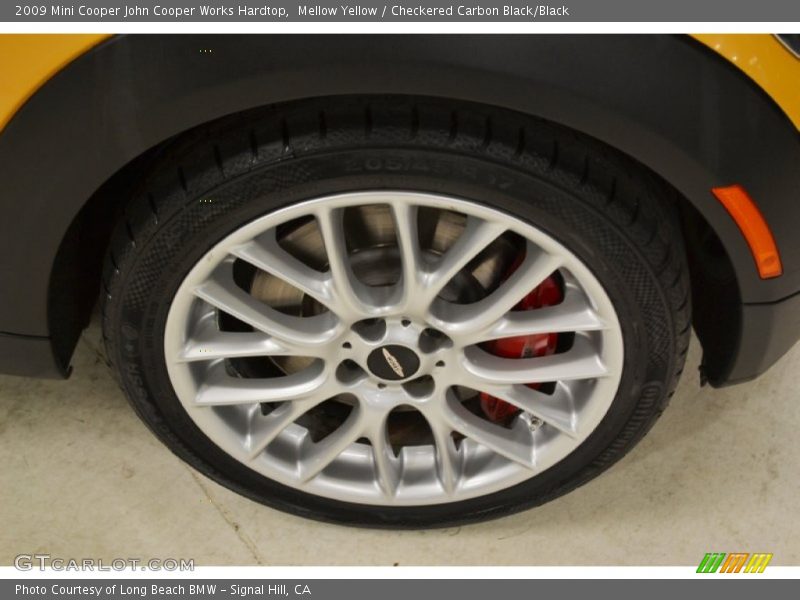 Mellow Yellow / Checkered Carbon Black/Black 2009 Mini Cooper John Cooper Works Hardtop