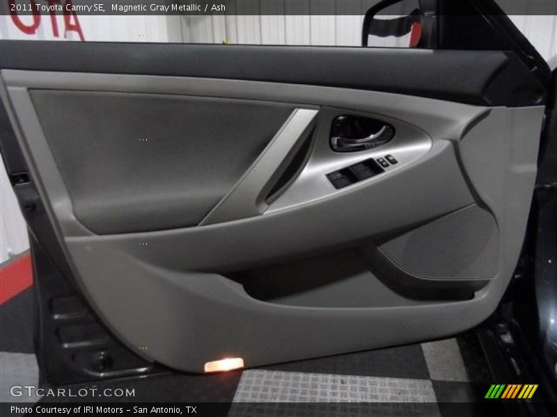 Magnetic Gray Metallic / Ash 2011 Toyota Camry SE
