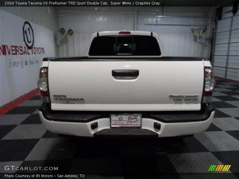 Super White / Graphite Gray 2009 Toyota Tacoma V6 PreRunner TRD Sport Double Cab