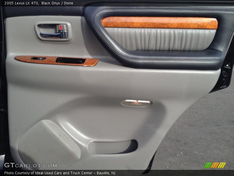 Black Onyx / Stone 2005 Lexus LX 470