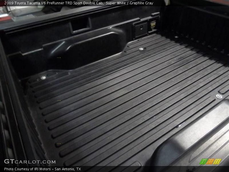Super White / Graphite Gray 2009 Toyota Tacoma V6 PreRunner TRD Sport Double Cab