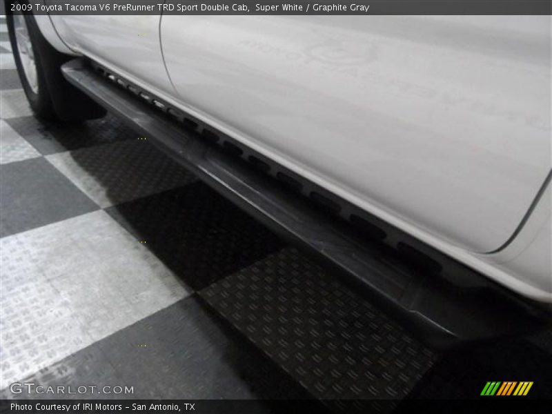 Super White / Graphite Gray 2009 Toyota Tacoma V6 PreRunner TRD Sport Double Cab