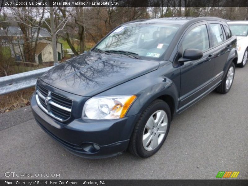 Front 3/4 View of 2007 Caliber SXT