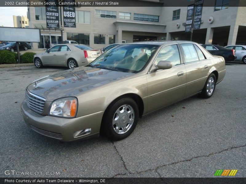 Cashmere Metallic / Neutral Shale 2002 Cadillac DeVille Sedan