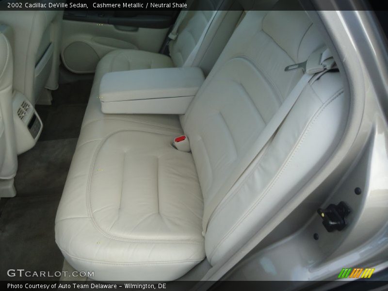 Cashmere Metallic / Neutral Shale 2002 Cadillac DeVille Sedan