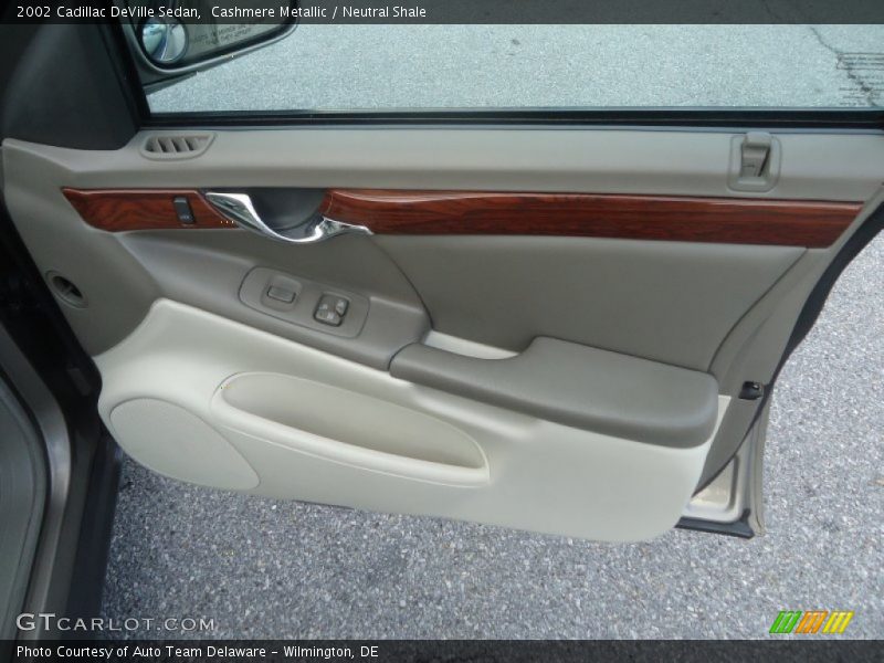 Cashmere Metallic / Neutral Shale 2002 Cadillac DeVille Sedan