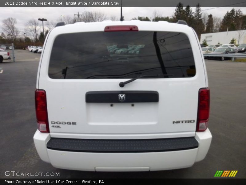 Bright White / Dark Slate Gray 2011 Dodge Nitro Heat 4.0 4x4