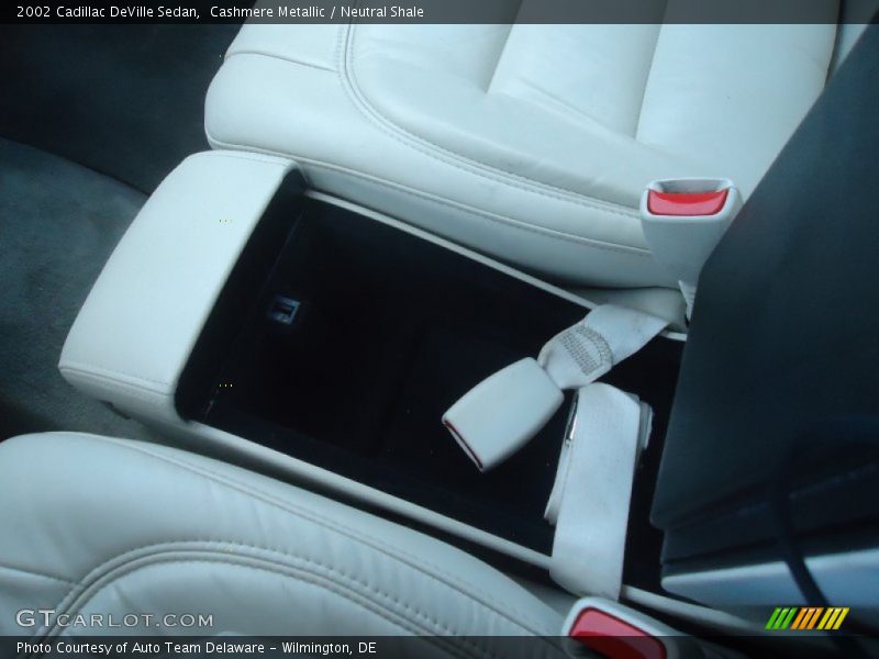 Cashmere Metallic / Neutral Shale 2002 Cadillac DeVille Sedan