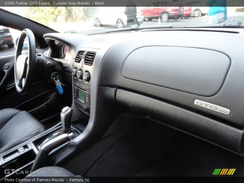 Cyclone Gray Metallic / Black 2006 Pontiac GTO Coupe