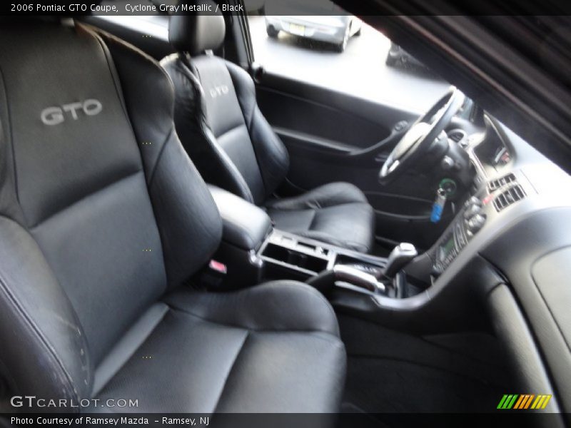 Cyclone Gray Metallic / Black 2006 Pontiac GTO Coupe