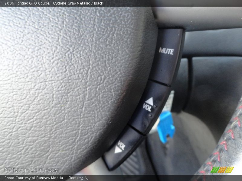 Cyclone Gray Metallic / Black 2006 Pontiac GTO Coupe