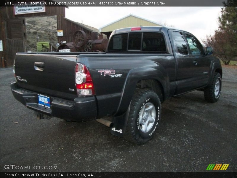 Magnetic Gray Metallic / Graphite Gray 2011 Toyota Tacoma V6 TRD Sport Access Cab 4x4