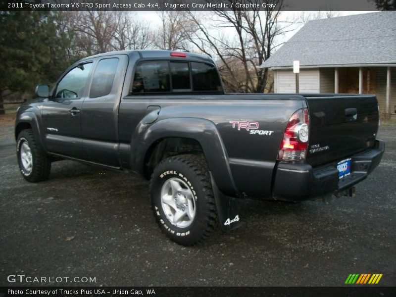 Magnetic Gray Metallic / Graphite Gray 2011 Toyota Tacoma V6 TRD Sport Access Cab 4x4