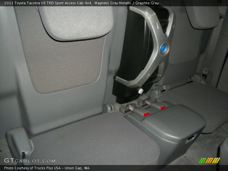 Magnetic Gray Metallic / Graphite Gray 2011 Toyota Tacoma V6 TRD Sport Access Cab 4x4