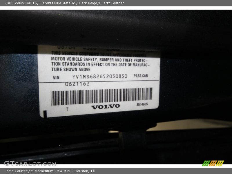 Barents Blue Metallic / Dark Beige/Quartz Leather 2005 Volvo S40 T5