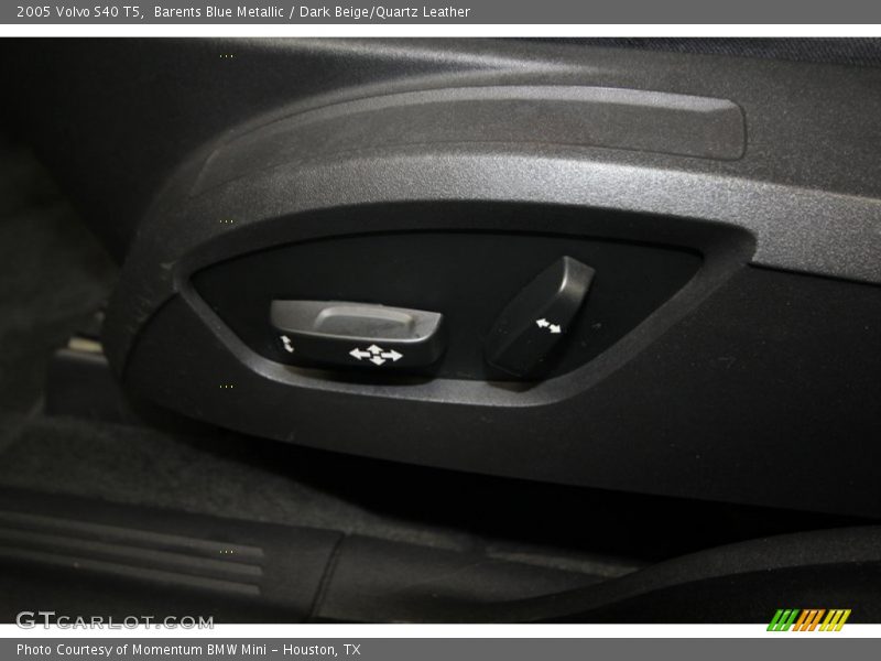 Barents Blue Metallic / Dark Beige/Quartz Leather 2005 Volvo S40 T5