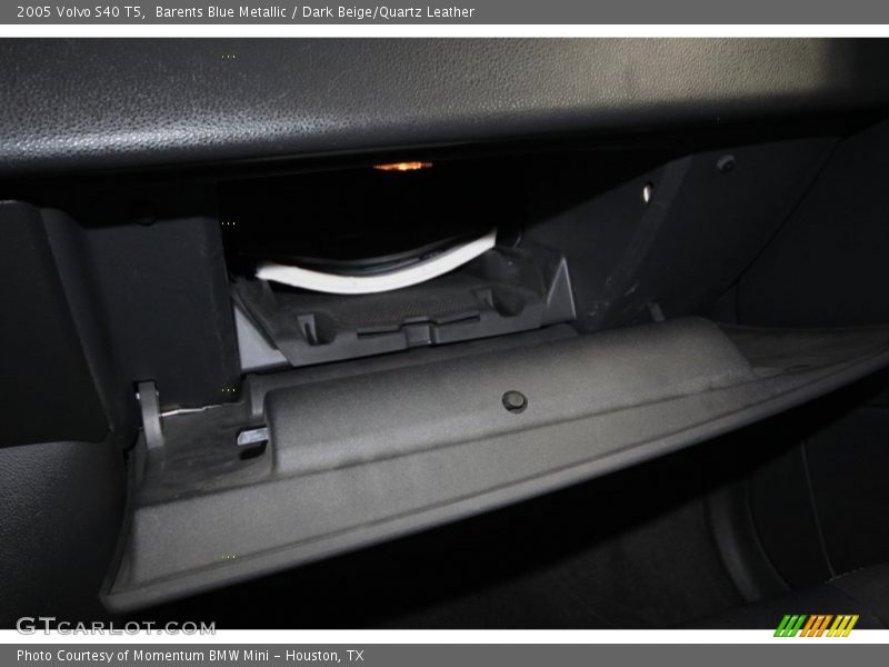 Barents Blue Metallic / Dark Beige/Quartz Leather 2005 Volvo S40 T5